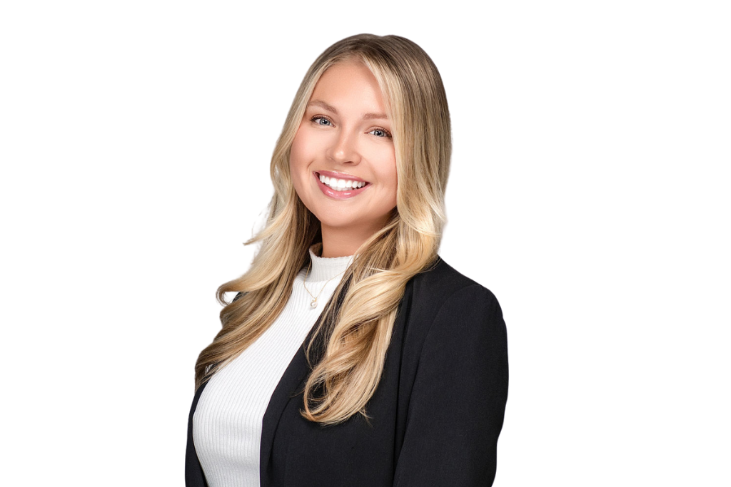 Elizabeth Shults Headshot