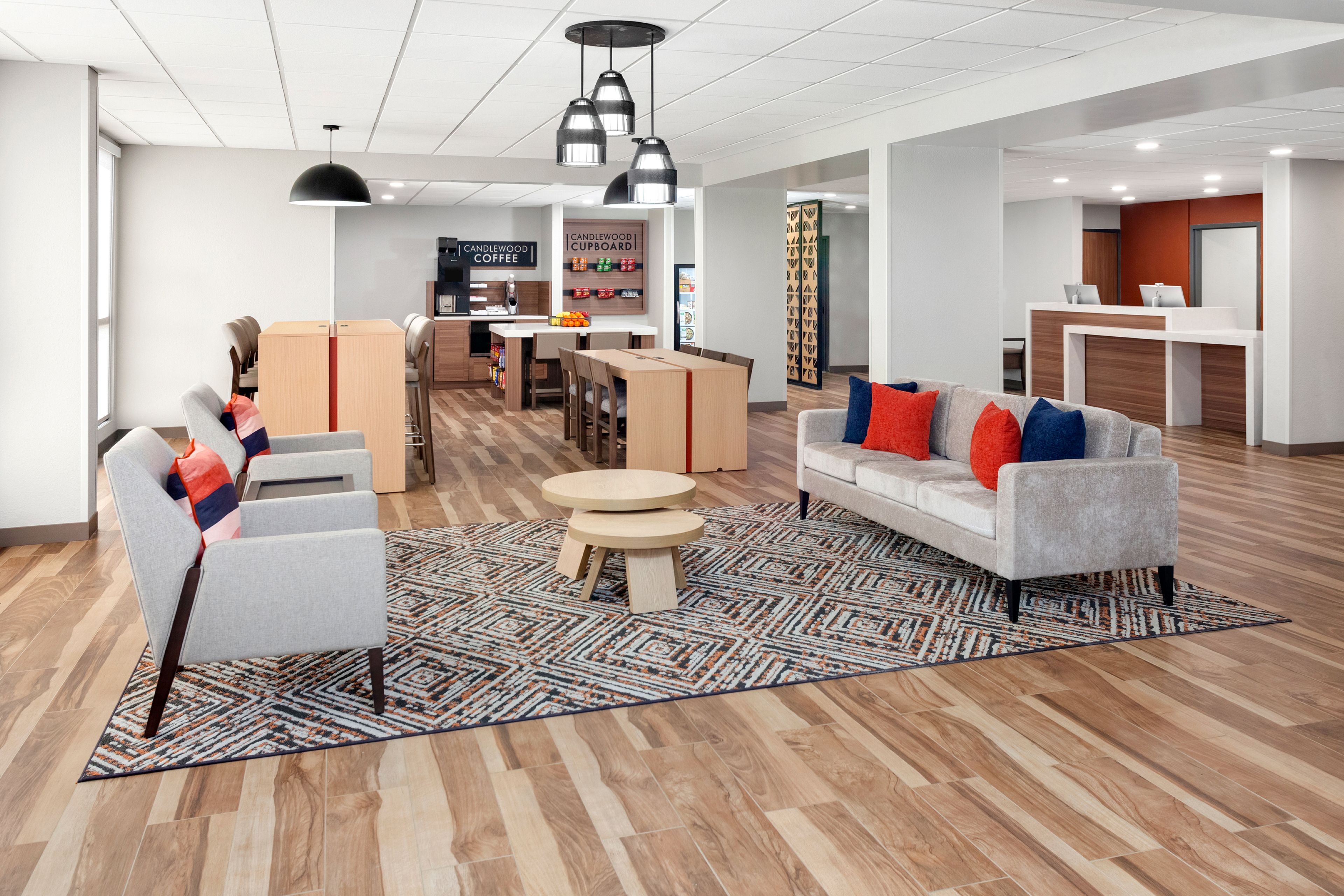 Candlewood Suites Columbus North Lobby