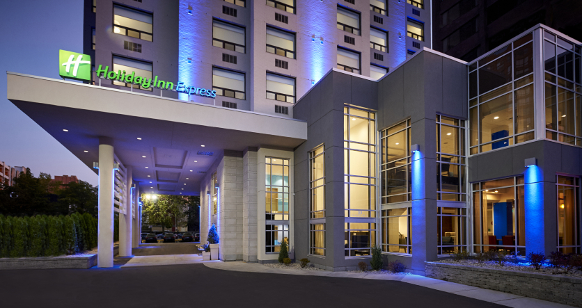 Holiday Inn Express Windsor Waterfront